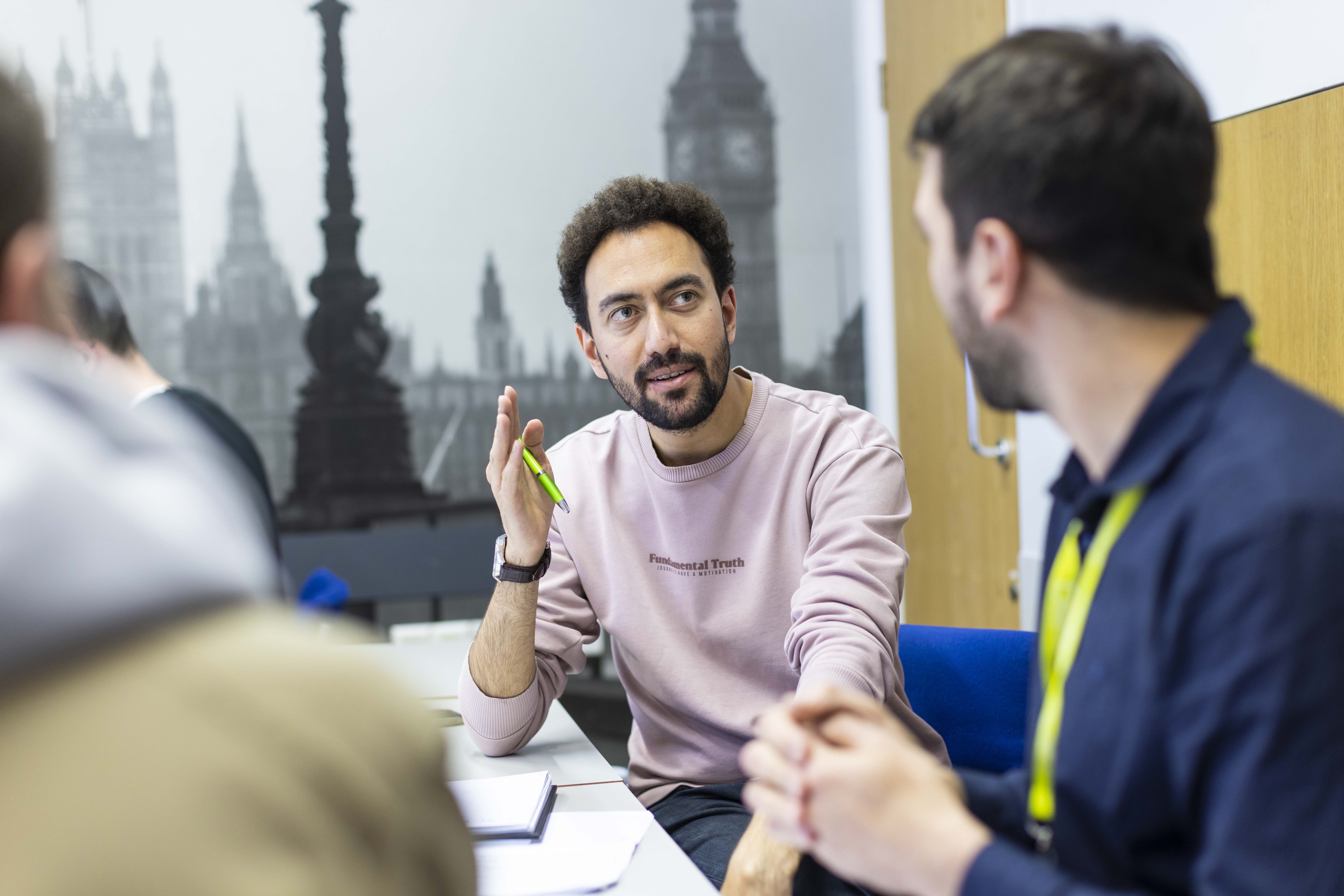 University of London'da Young Adults